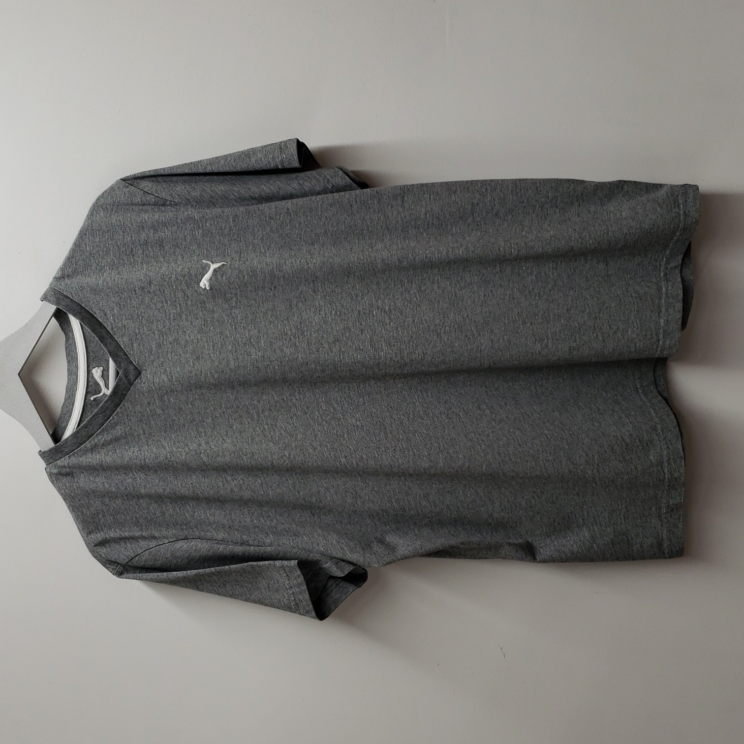 Puma V Neck Short Sleeve T Shirt Men's Size Xl Gray